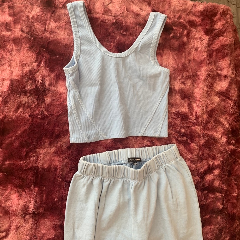 FashionNova sweatpant set
